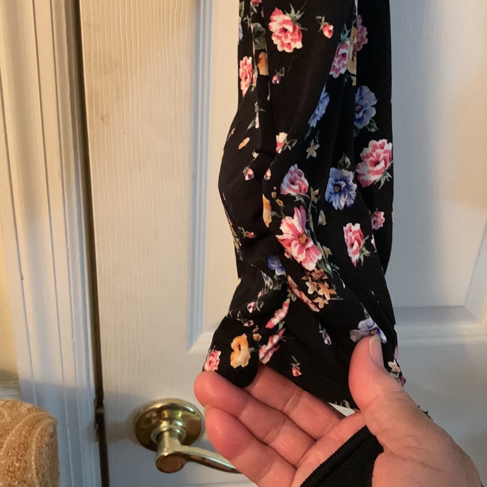 Ladies pants. - Picture 2 of 5